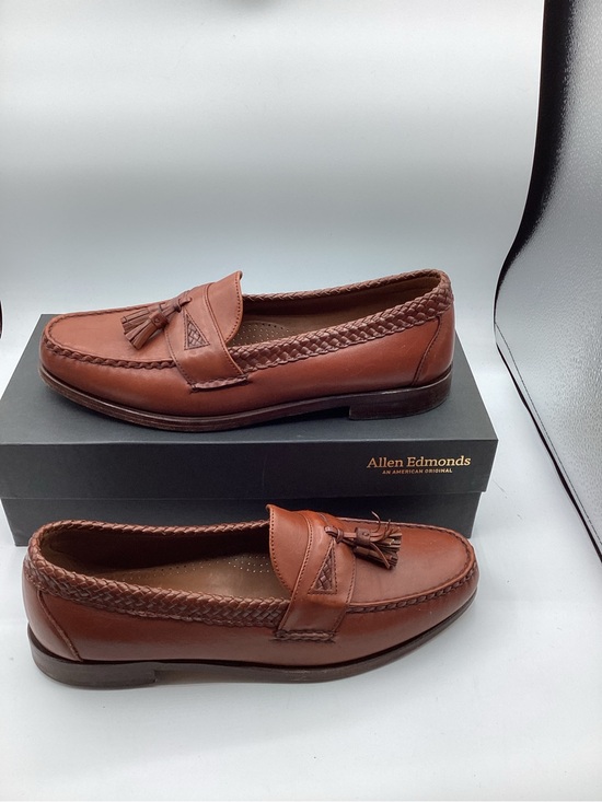 Allen Edmonds Maxfield loafer in Chili color. Men’s size 13 D main image 4